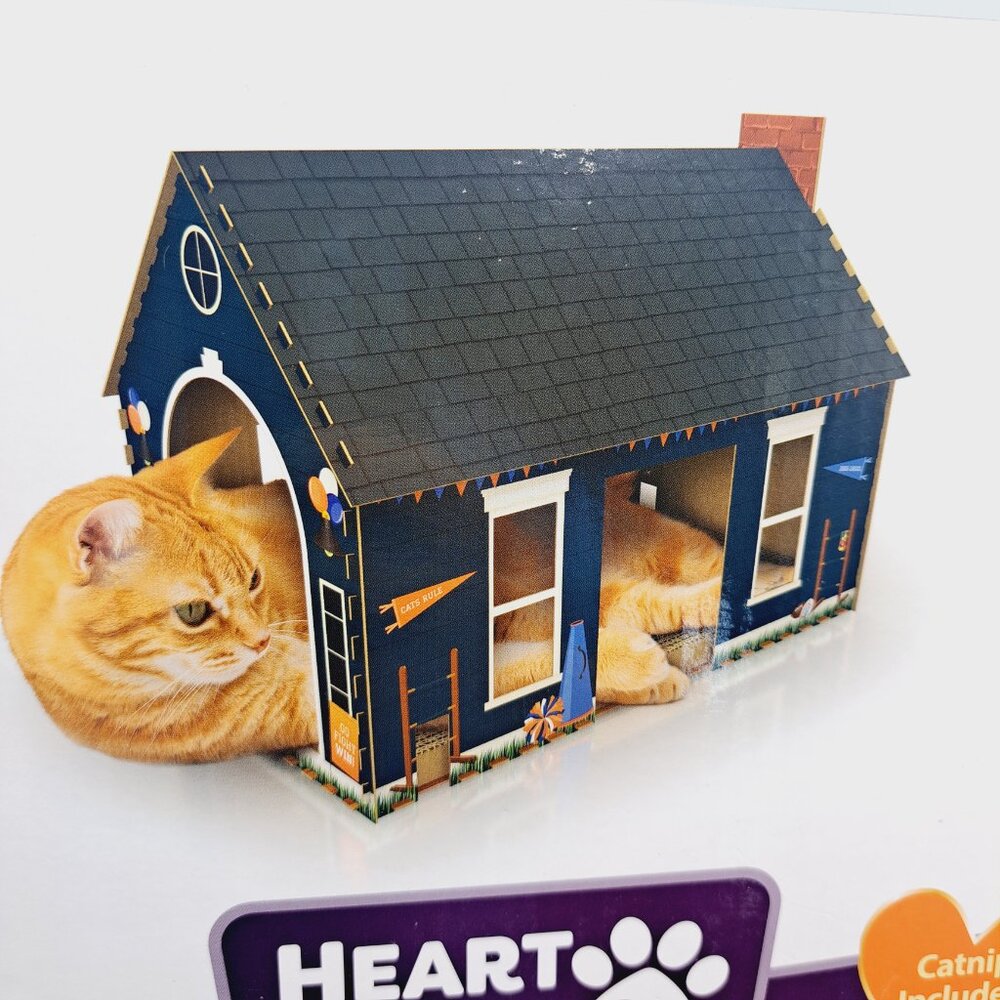Tailgate Cat or Small Pet House with Cardboard Scratching Boards